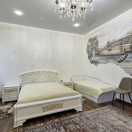 Апартаменти в Старому Місті Sweet House Каменец-Подольский Экстерьер фото