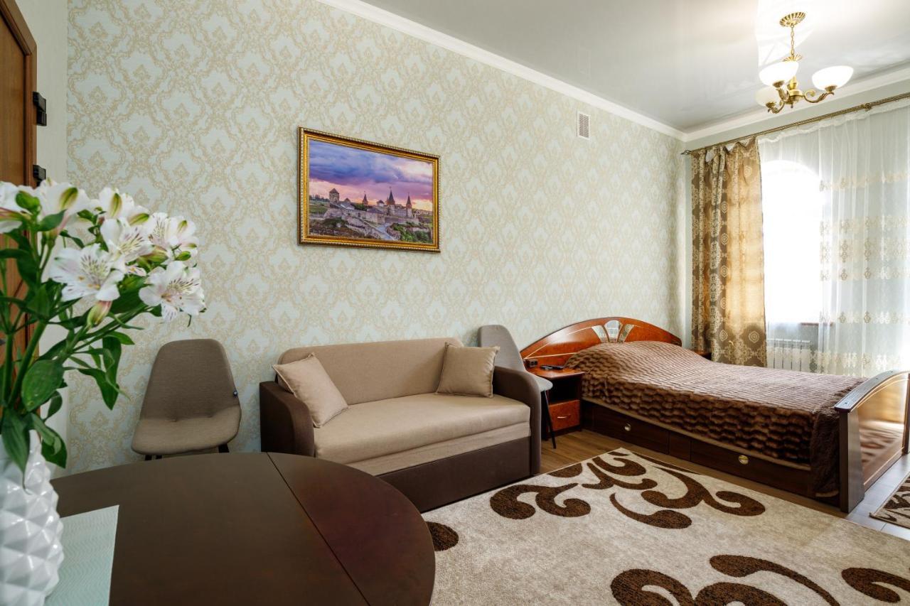 Апартаменти в Старому Місті Sweet House Каменец-Подольский Экстерьер фото